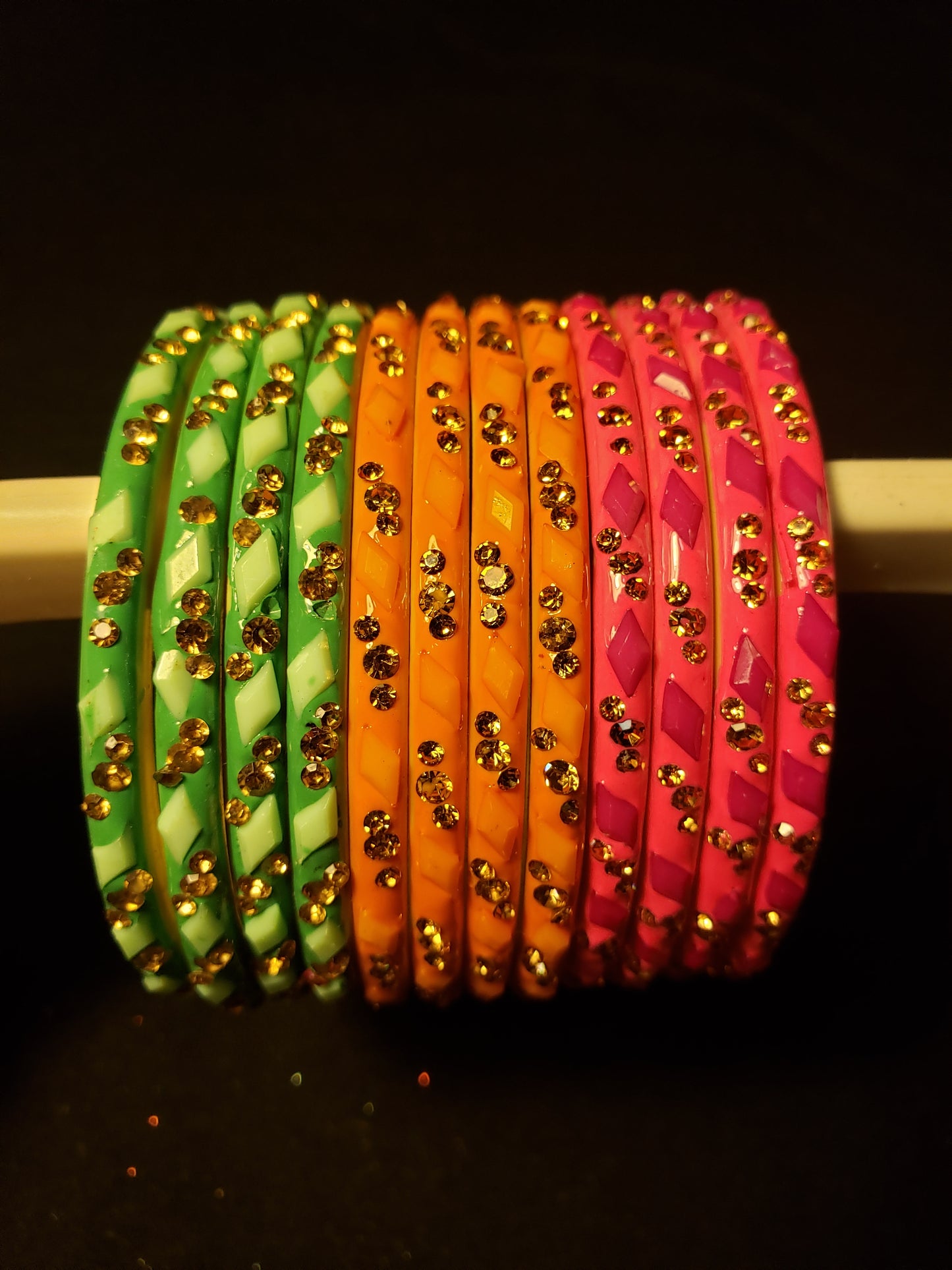 LAQUERED BANGLES