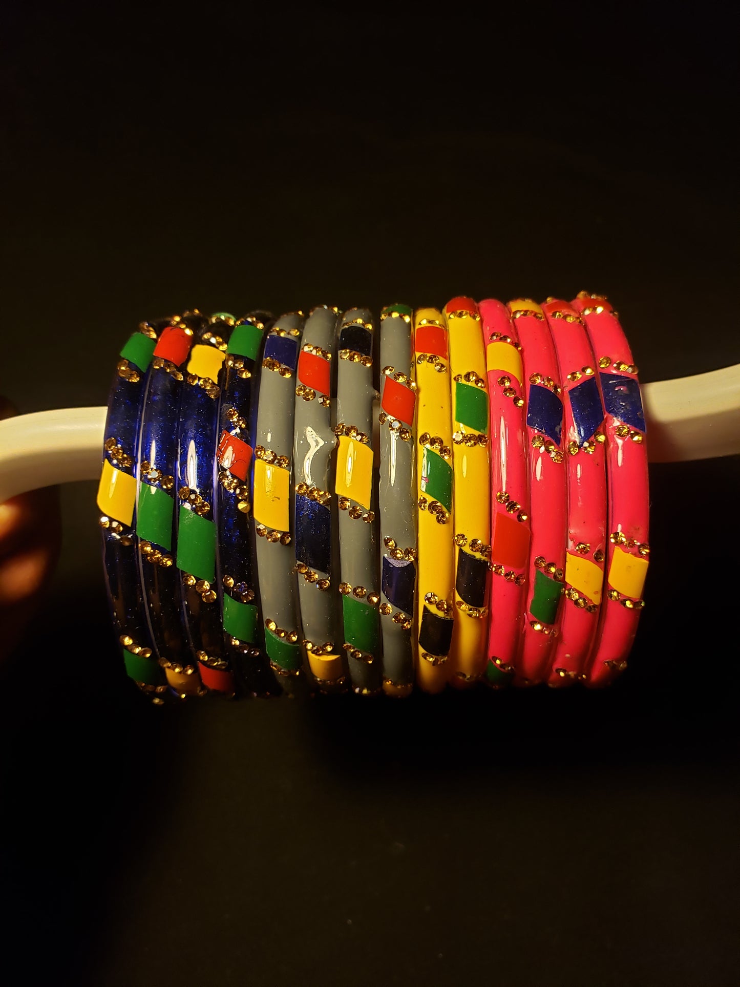 LAQUERED CERAMIC GEO BANGLES
